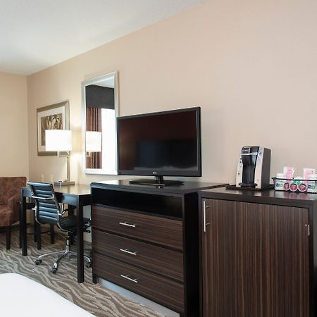 Holiday Inn Express Hotel & Suites Grand Rapids-North By Ihg Walker Dış mekan fotoğraf