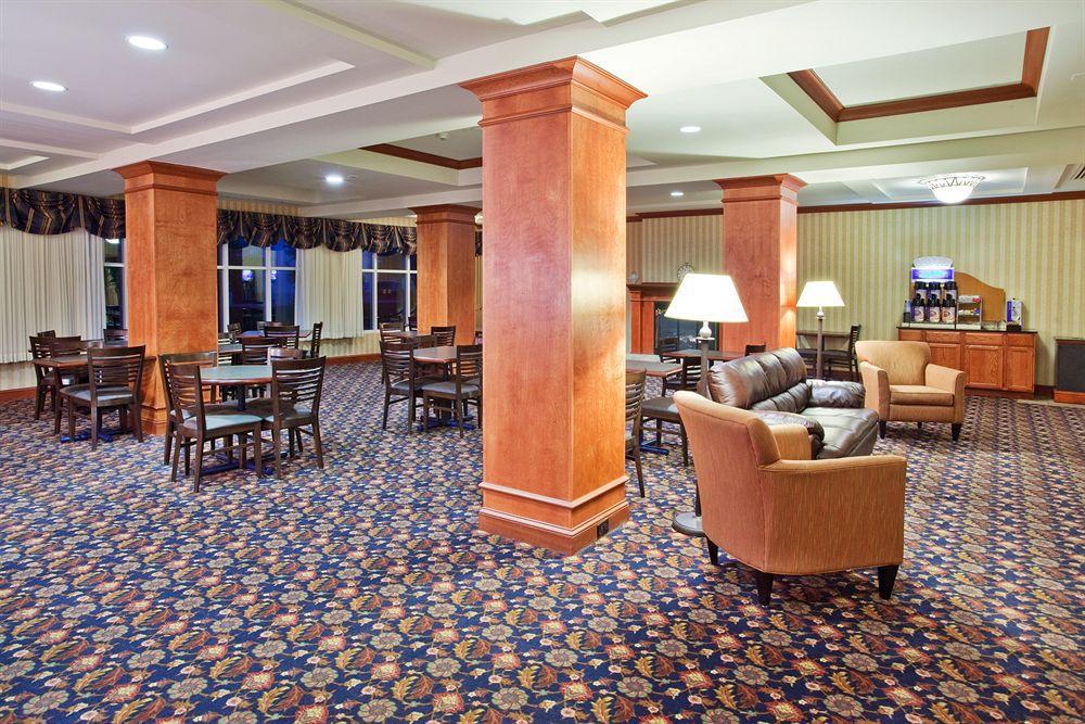 Holiday Inn Express Hotel & Suites Grand Rapids-North By Ihg Walker Dış mekan fotoğraf
