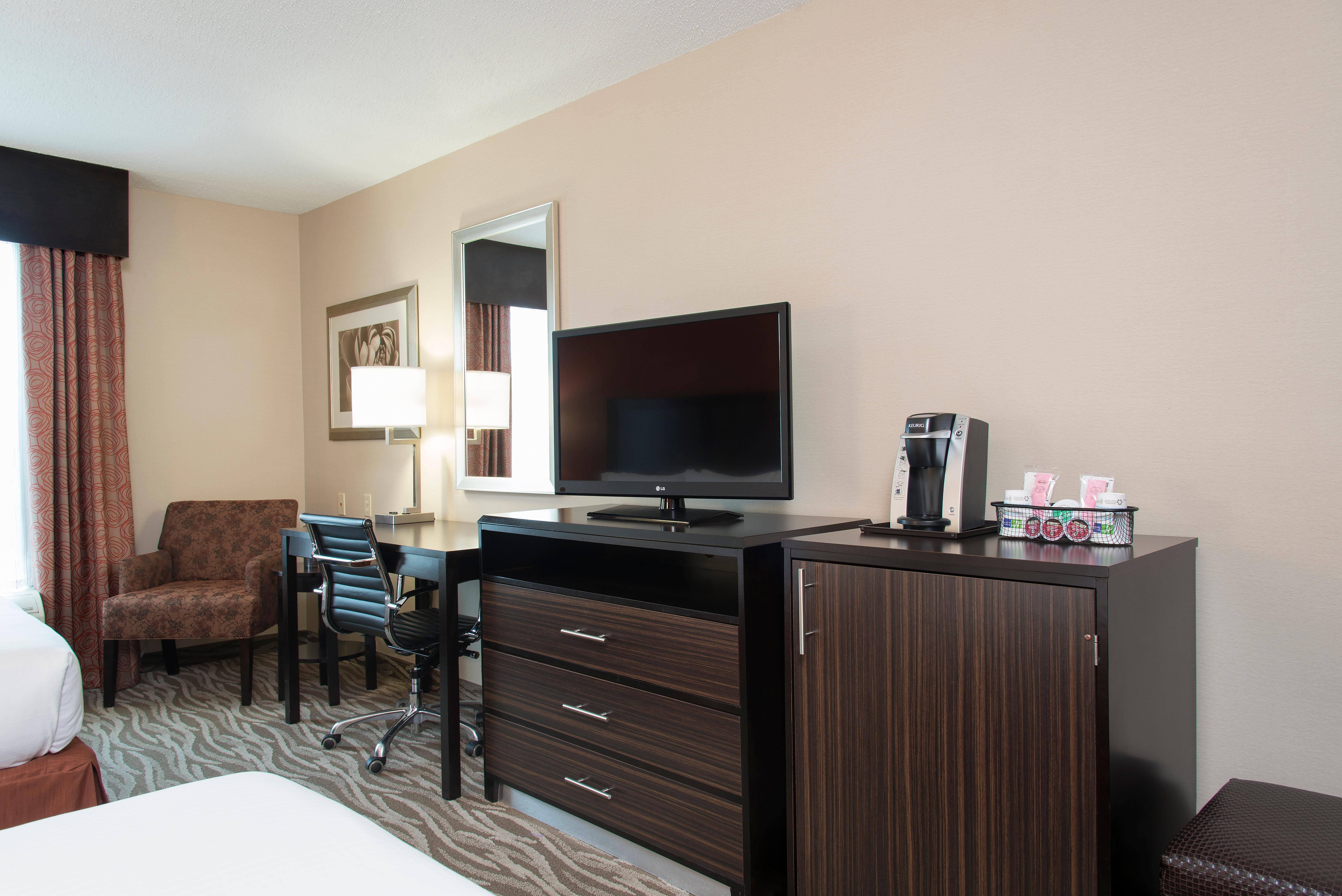 Holiday Inn Express Hotel & Suites Grand Rapids-North By Ihg Walker Dış mekan fotoğraf