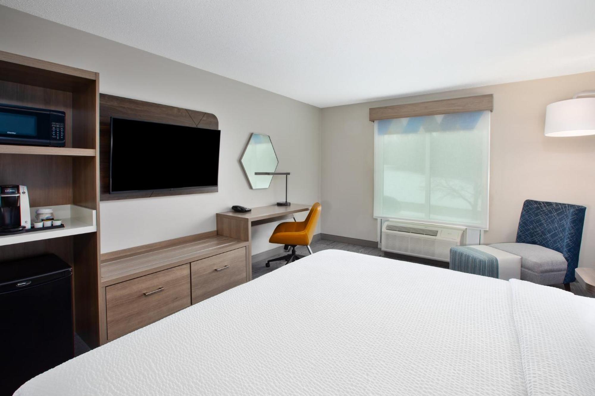 Holiday Inn Express Hotel & Suites Grand Rapids-North By Ihg Walker Dış mekan fotoğraf