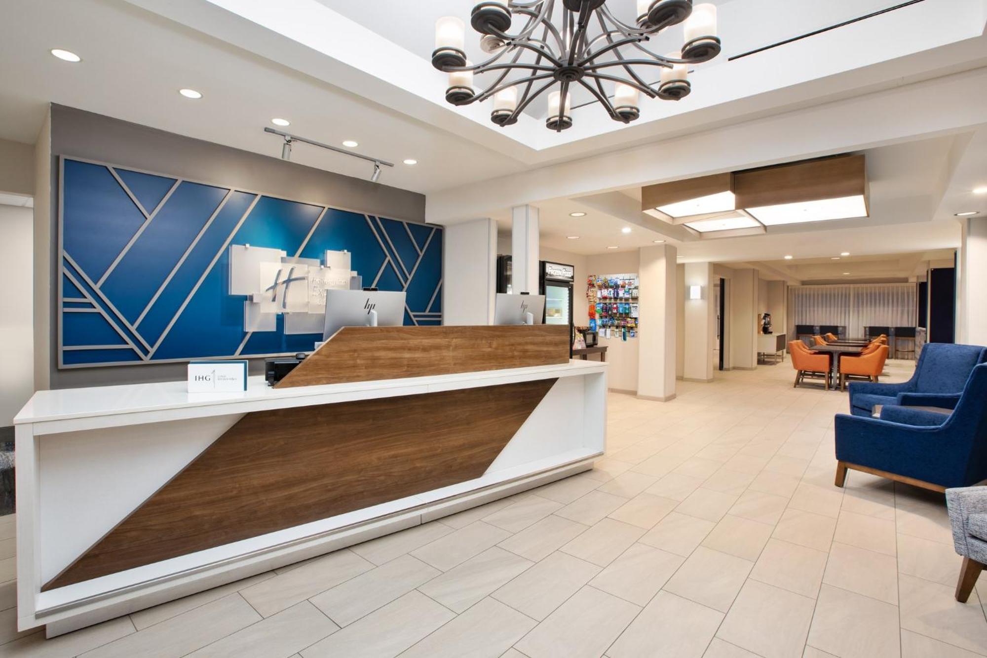 Holiday Inn Express Hotel & Suites Grand Rapids-North By Ihg Walker Dış mekan fotoğraf