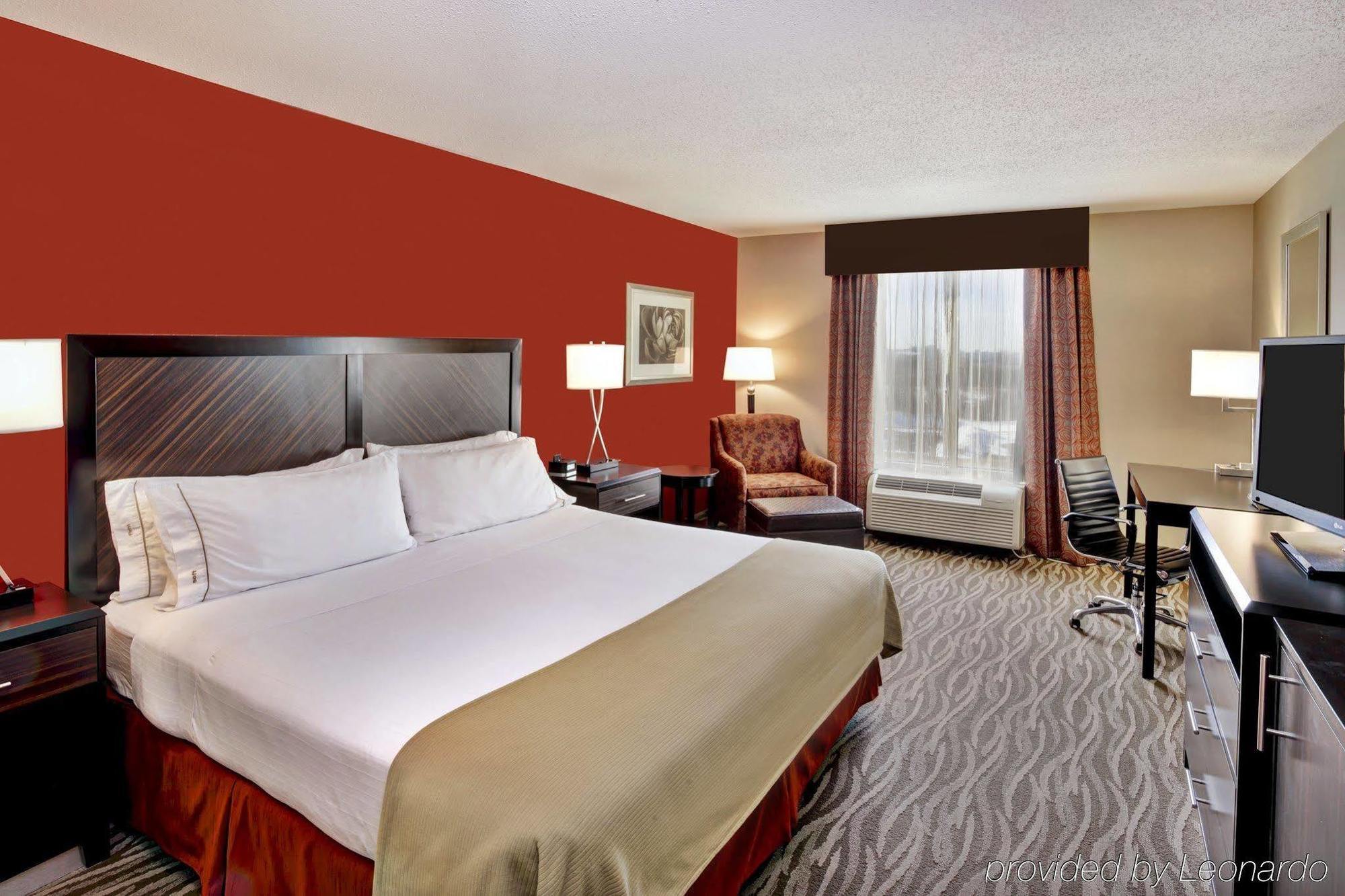 Holiday Inn Express Hotel & Suites Grand Rapids-North By Ihg Walker Dış mekan fotoğraf